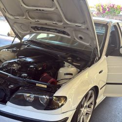 2002 BMW 325i