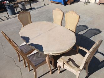 Great table with 6 chairs