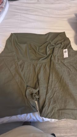 Old Navy Maternity Pants