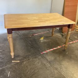 Table/desk With Keyboard Tray