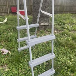Pool Ladder