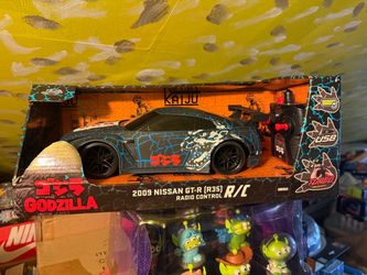 Jada Godzilla 2009 Nissan GT-R (R35) RC 1:16 Scale