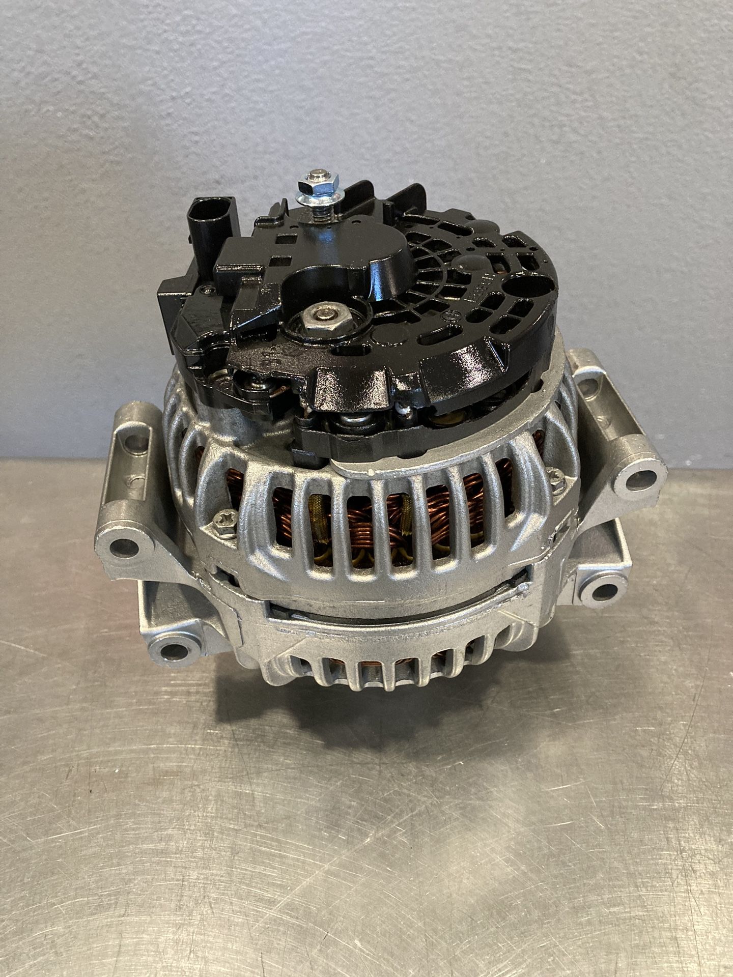 Alternator: Mercedes C300 Alternator
