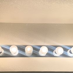 Chrome Six Bulb bathroom Light 