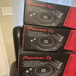 Selling (1) Xdj 1000 Mk2 Newww!!