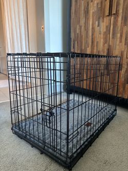 🐶 30” Folding Dog Crate + matt Included – Great Condition