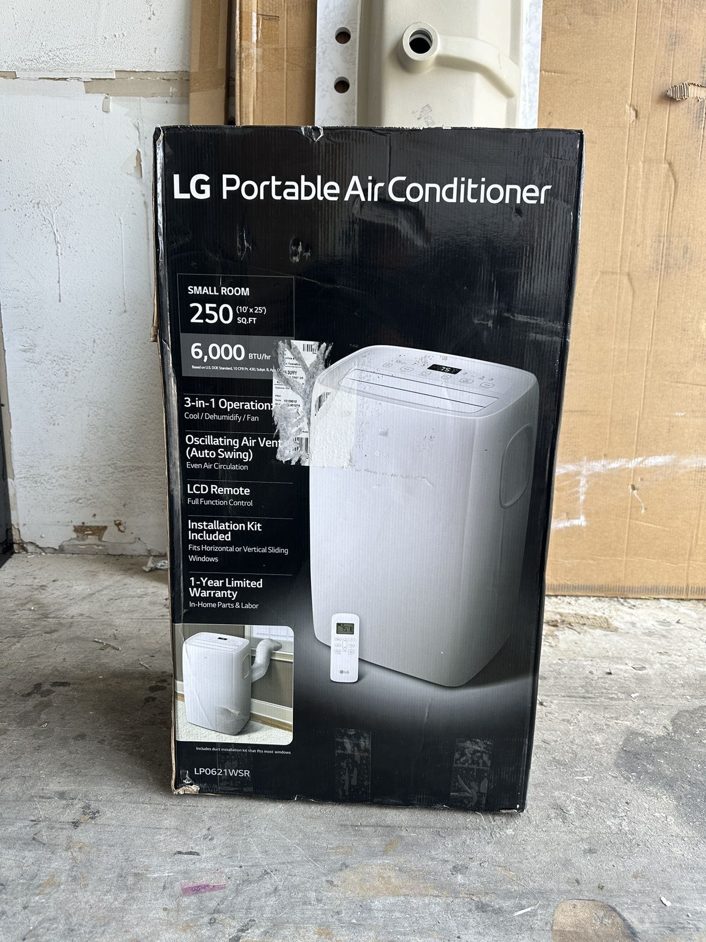 LG 6,000 BTU (10,000 BTU ASHRAE) Portable Air Conditioner Cools 250 Sq. Ft. with Dehumidifier in White