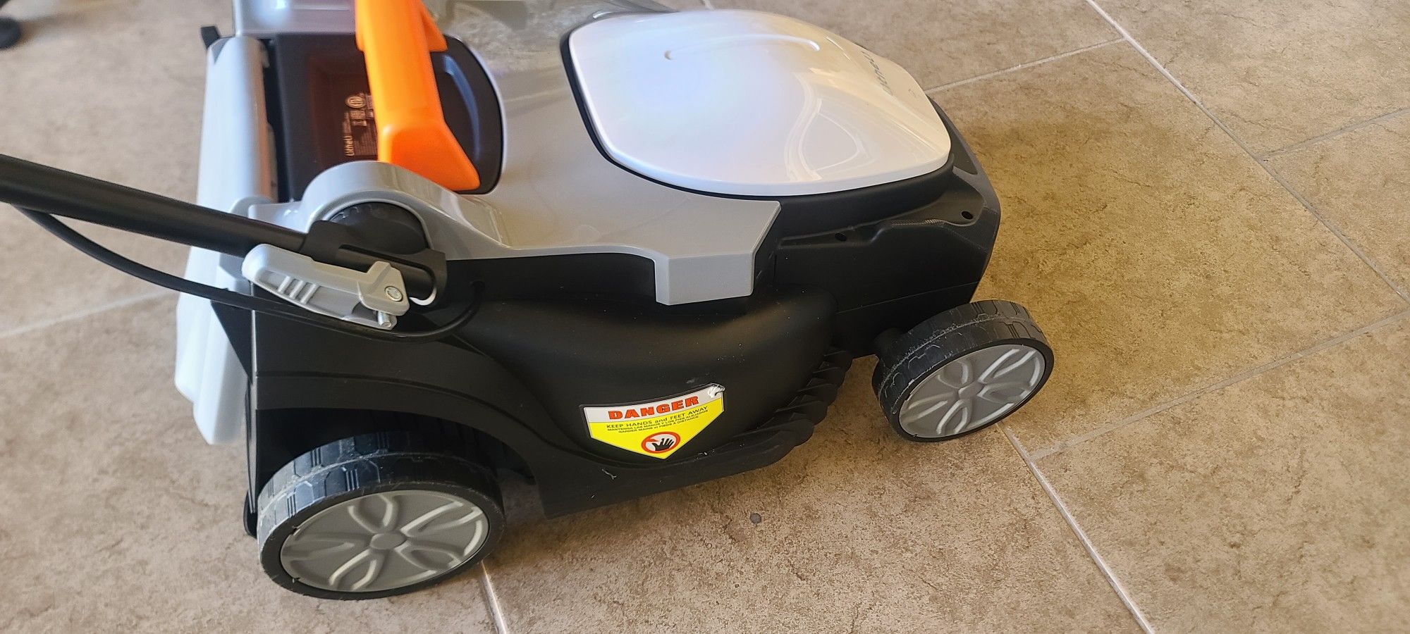 13 Inch Litheli U20 Handy Cordless Lawn Mower