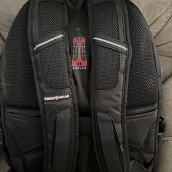 Black Swiss gear back pack