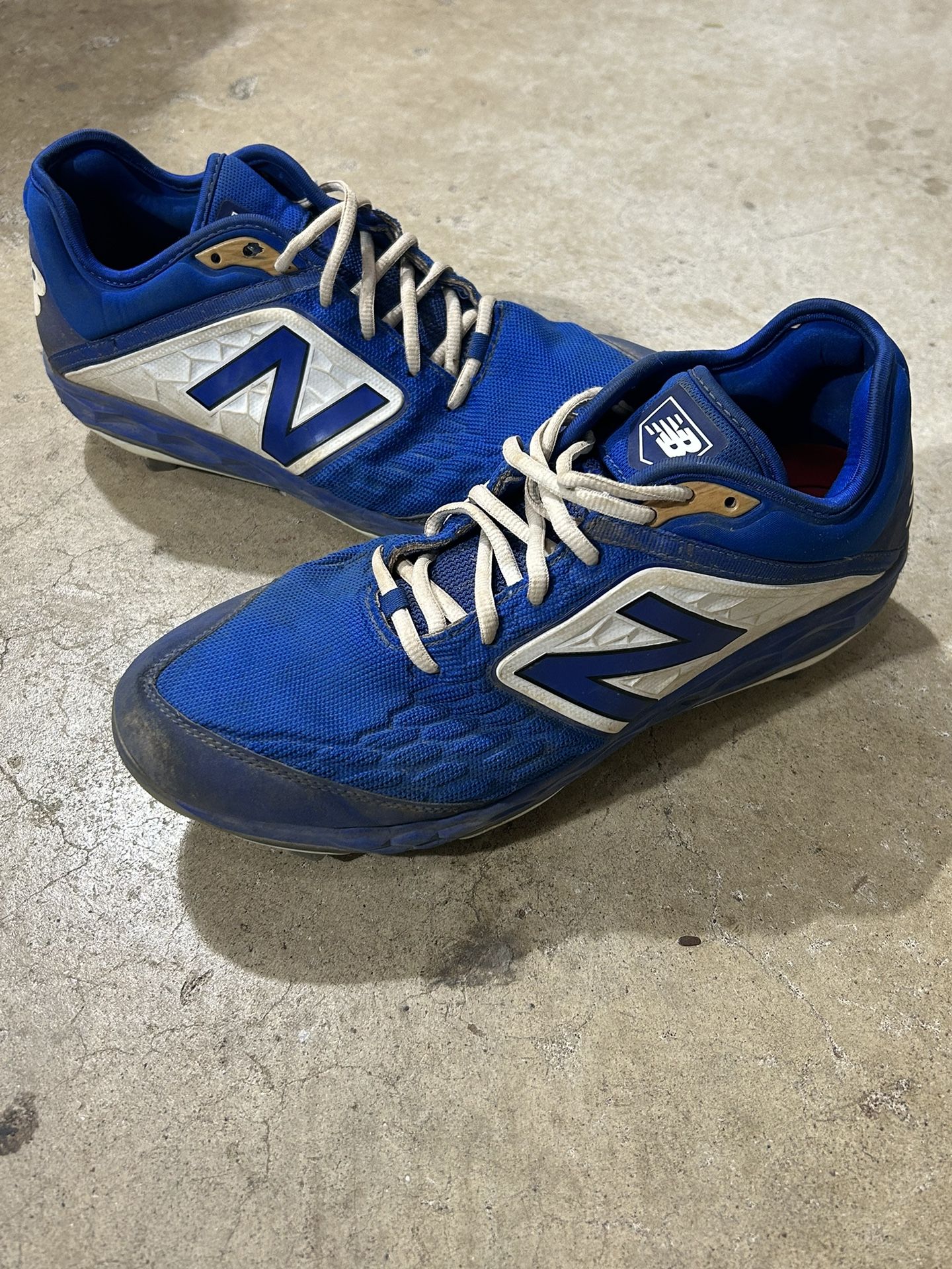 New Balance Baseball Metal Cleats ( Pick Up Only )