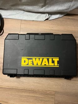 DEWALT 20V MAX Cordless Reciprocating Saw Kit
