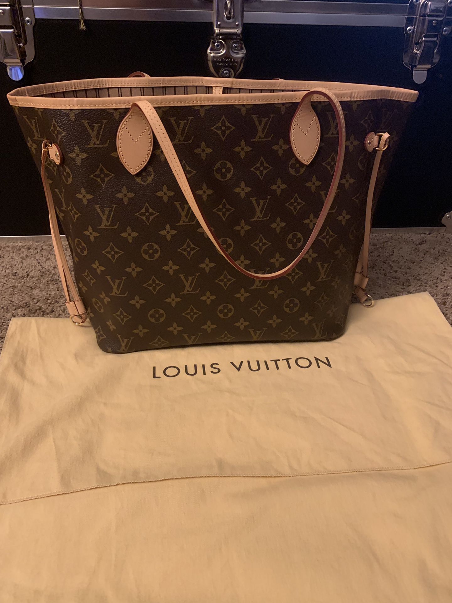 Brand New Louis Vuitton Neverfull MM Bag