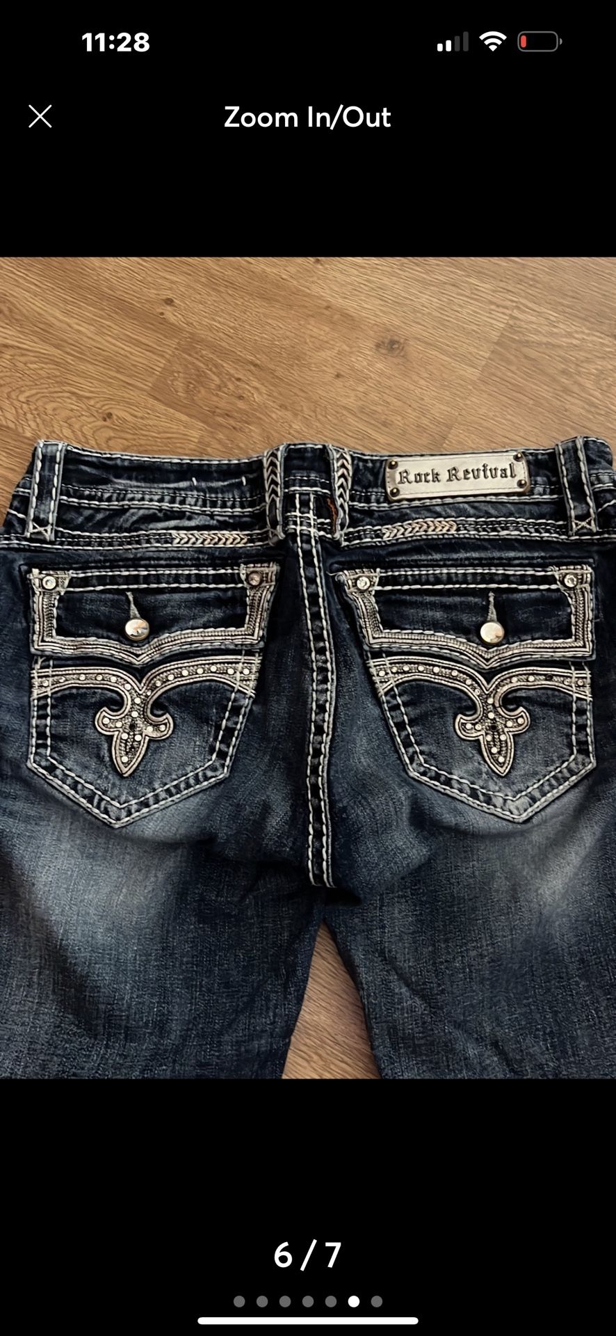 ROCK REVIVAL WOMANS SIZE 32 Skinny Jeans