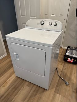 Whirlpool electric  dryer  WED4815EW1