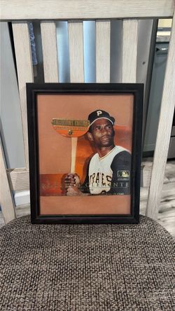 Pirates Roberto Clemente Wall Art