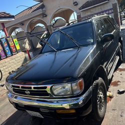 1998 Nissan Pathfinder