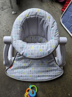 Fisher-Price Sit-Me-Up Floor Seat - Folds Flat (Clean!)