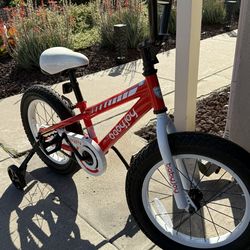 Costway - 17.5 in. Kids Bike Bicycle with Training Wheels for 5-Year-8-Years Old Boys Girls Red