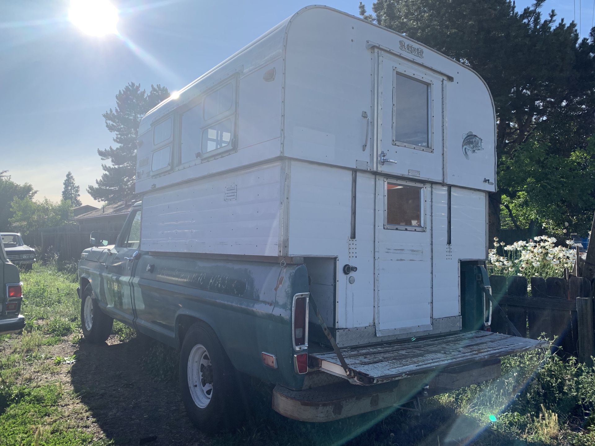 1963 Alaskan camper