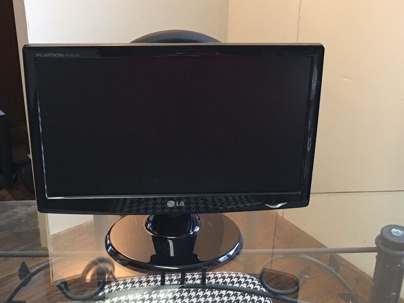 LG FLATRON 18.5" TFT LCD Monitor W1943TB-PF