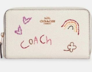 COACH Medium ID Zip WalletWith Diary Embroidery in Gold/ Chalk