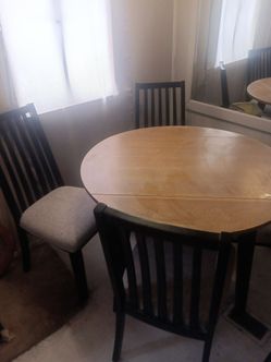 Dining room table