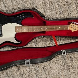 Peavy Electric Guitar With Case, In Great Conditions