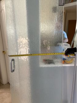 28” Textured Glass Shower Door – Heavy Duty – Excellent Condition