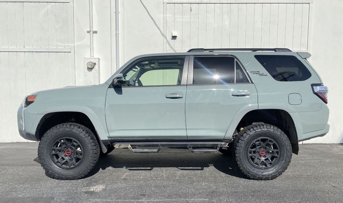 Toyota 4Runner FJ cruiser Lift Kit Bilstein 6112 Kit W/5160 Rear Shocks With ResiN Rear Lift