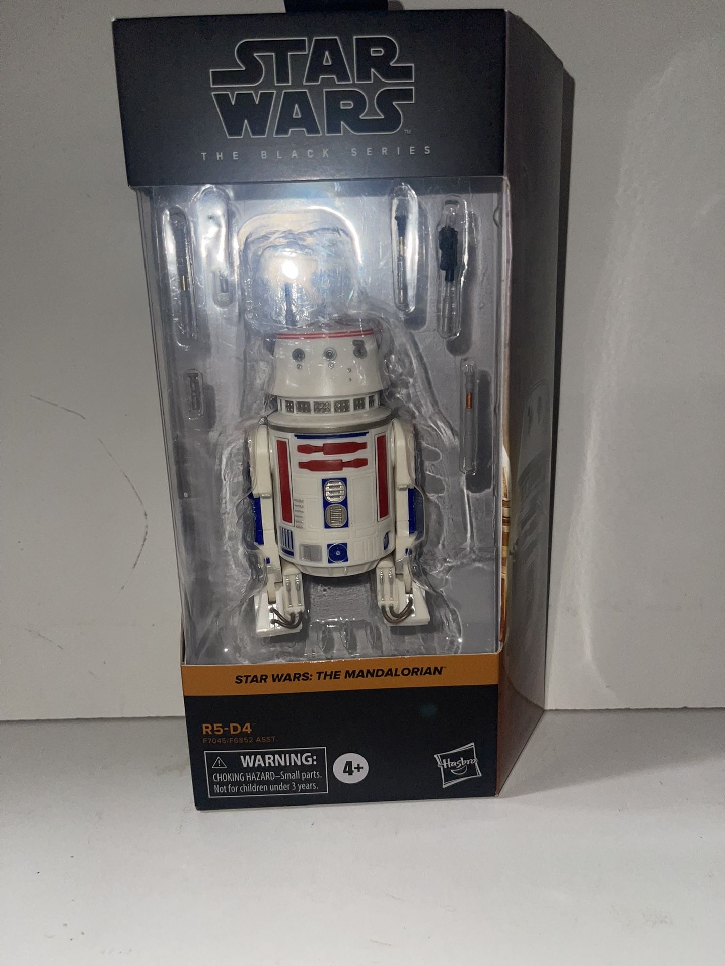 Star Wars Black Series 6-inch Scale R5-D4 Action Figure Hasbro Mandalorian