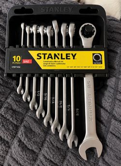 Combo wrench set