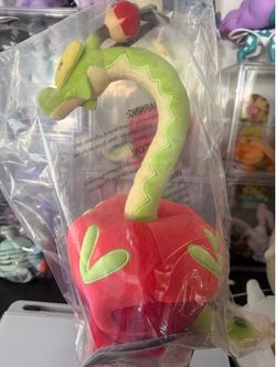 Pokemon Center Hydrapple Plush