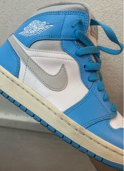Jordan 1 Mid Dark Powder Blue White Sail Neutral Grey (Women's)