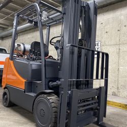 DOOSAN forklift for sale 5500 lb 