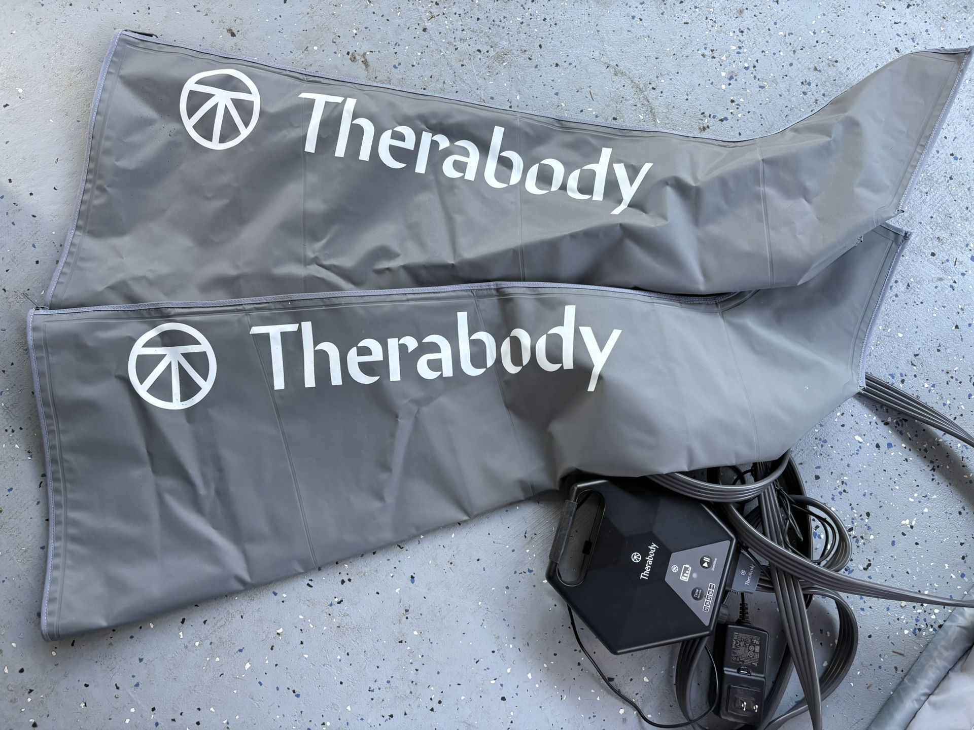 Therabody RecoveryAir Leg Compression/Massage Boots Size Medium (M)