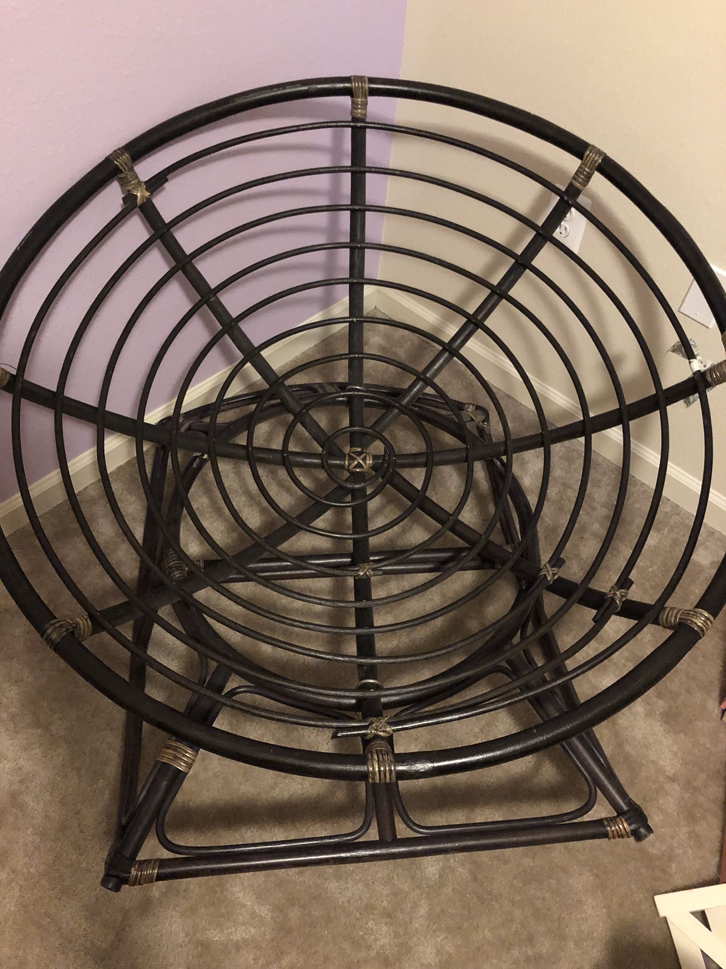 Pier 1 rockasan chair