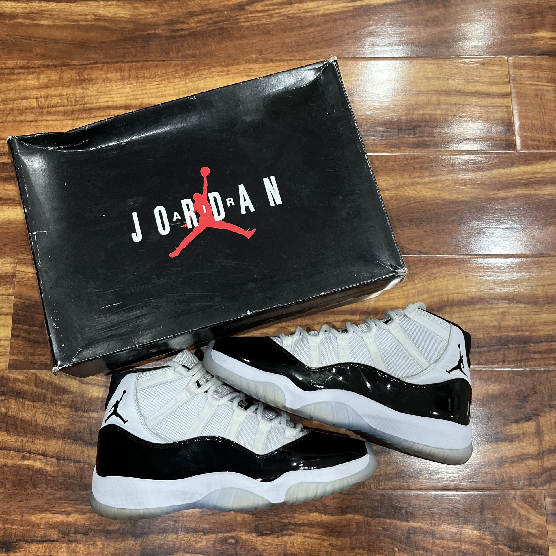 Size 9 - Jordan 11 Concord 2018