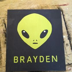 Personalized alien head