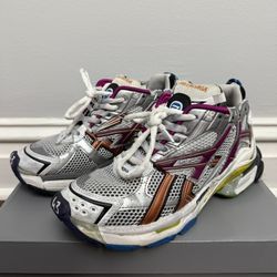 人気★関税込【BALENCIAGA】Runner スニーカー Mulch color 人気☆関税込【BALENCIAGA】Runner スニーカー Mulch color