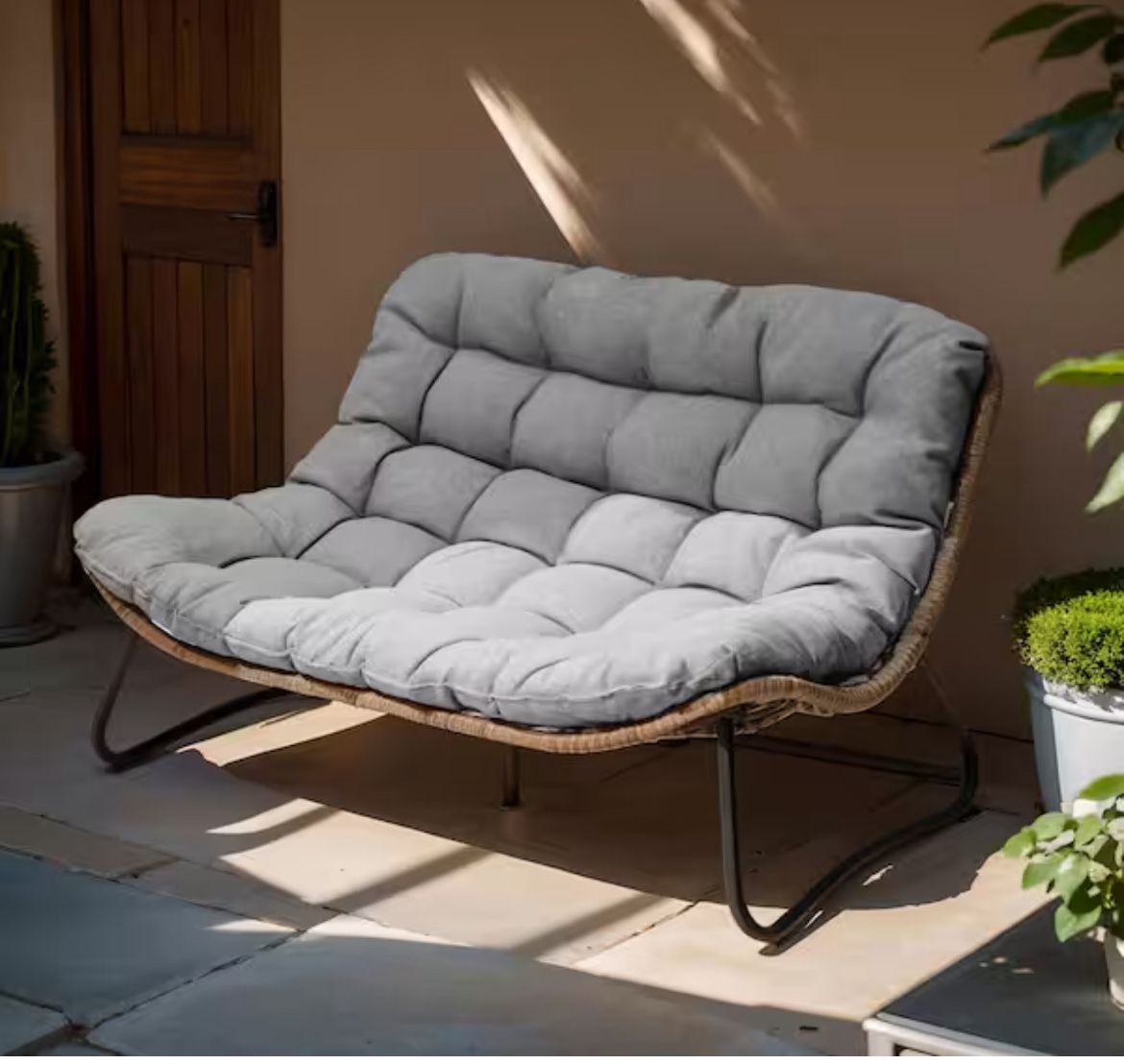 Pattened Metal Double Papasan Outdoor Loveseat with Grey Cushion