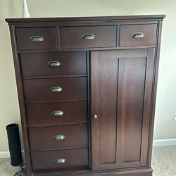 Dresser And 2 Night stands