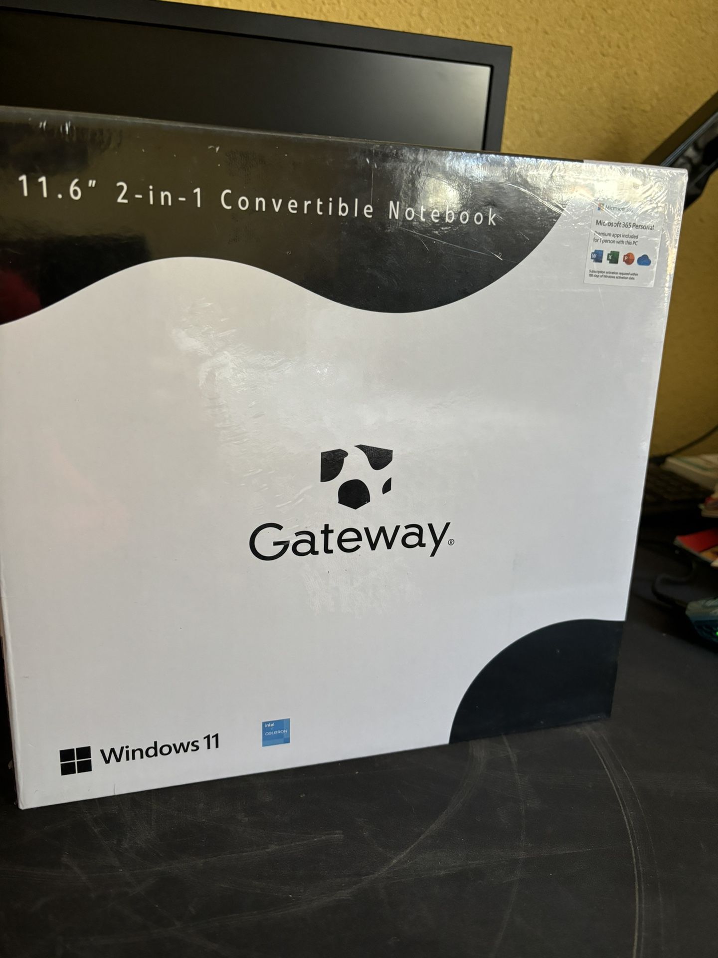 GATEWAY 11.6” Celeron 4GB/64GB NoteBook Laptop Blue