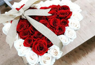 Handmade Fresh flower heart