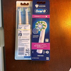 Brand New Oral b Toothbrush Heads (3 Pack)