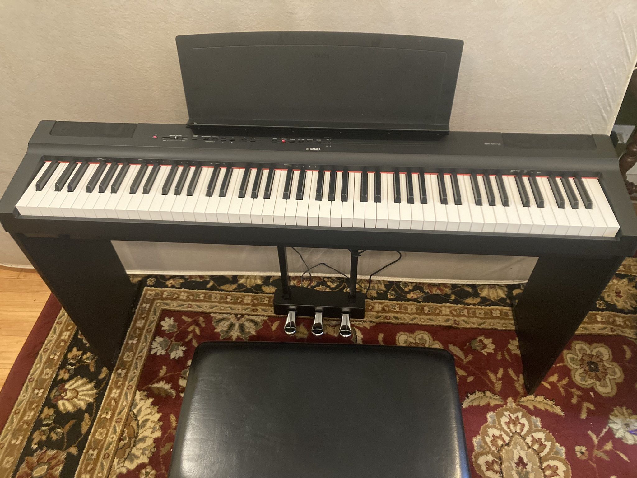 Yamaha P-125 Keyboard | 88 Weighted Keys | Complete Package Deal