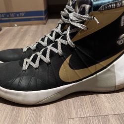 Nike Basketball Shoes 