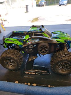 Traxxas Hoss 4x4 vxl