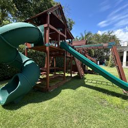 Backyard Adventures Spiral Slide 6’ feet