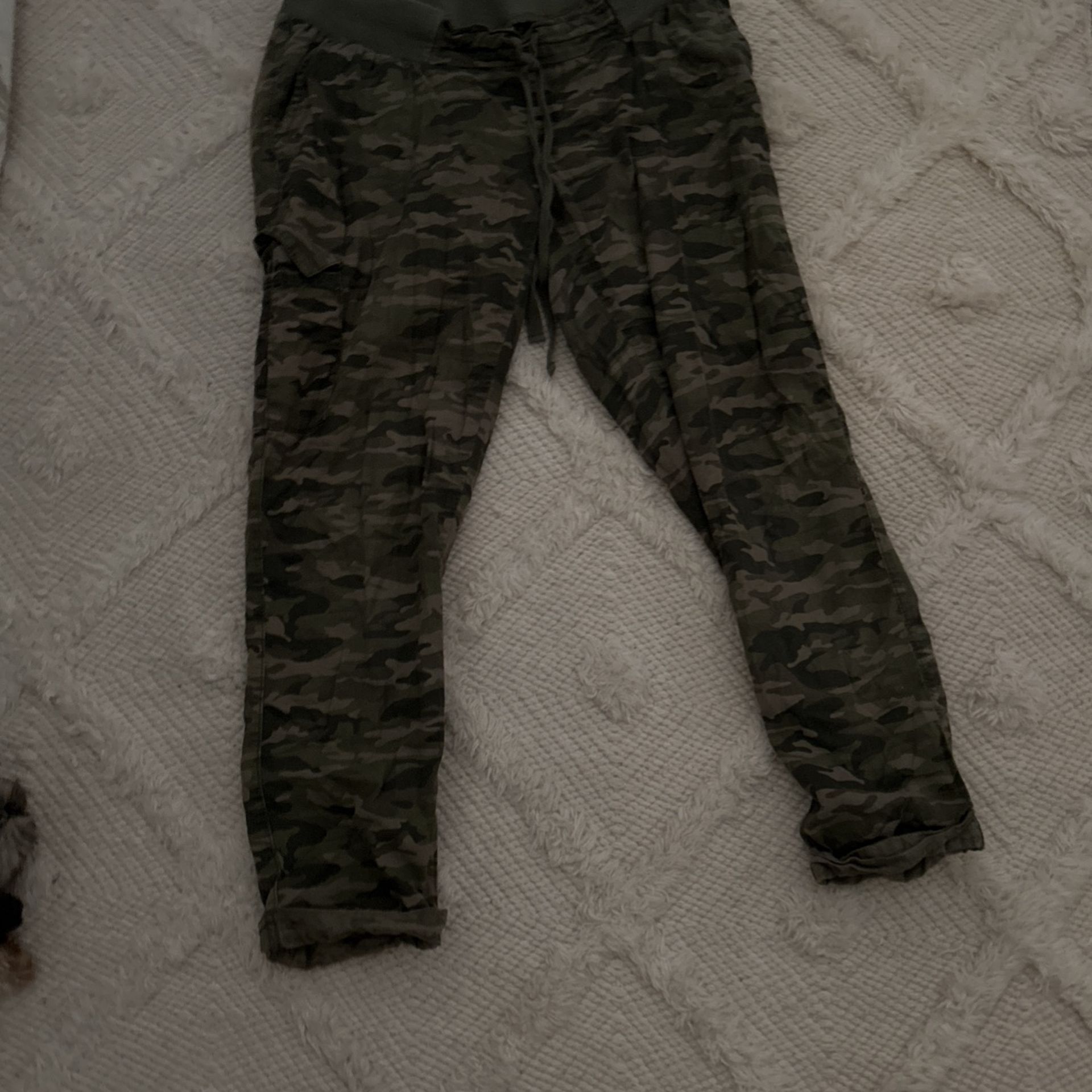 Maternity Camo Pants From Motherhood Maternity Size Medium