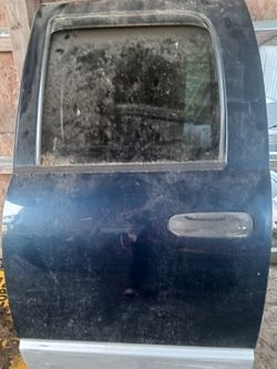 4 Doors, (Quatro Puertas) Came Out Of An 2004 Dodge Ram 1500